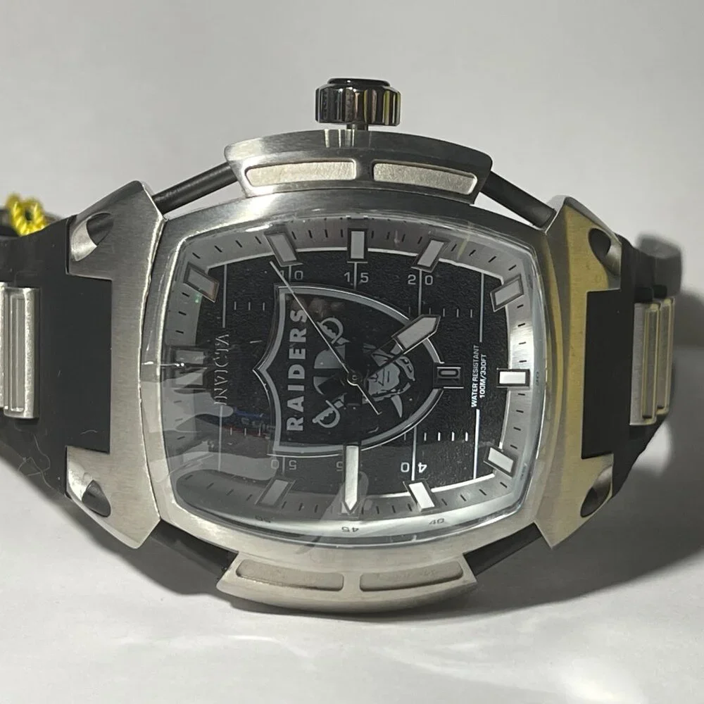 Las Vegas Raiders OFFICIAL NFL Acrylic #4800 Chronograph Invicta Watch MSRP $445